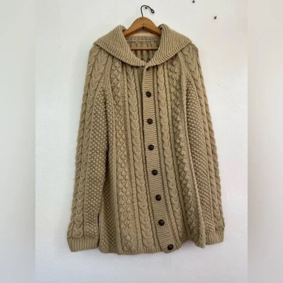 Vintage Handmade Knit/Crocheted Oatmeal Cardigan - Picture 4 of 6